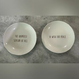 Creative Co Op (2) 5” round Christmas plates
